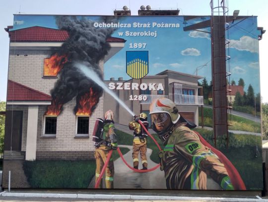 Efektowny mural na remizie OSP Szeroka