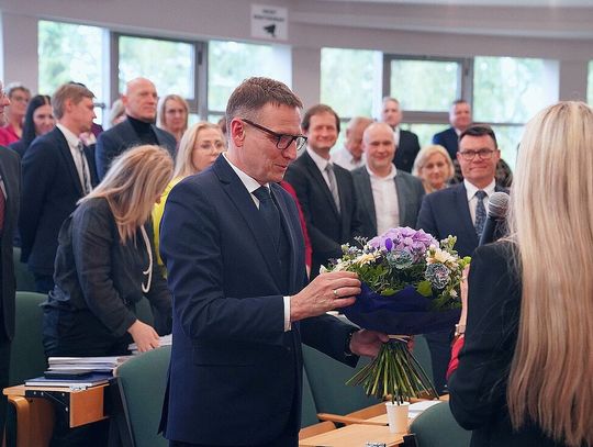 Prezydent z absolutorium i wotum zaufania